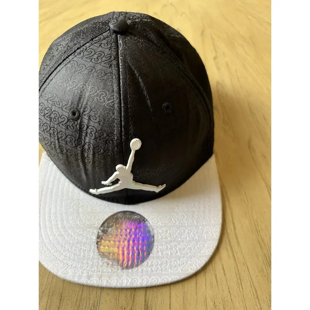 Nike Air Jordan HAT White Brim Jumpman Black Snapback Cap Small Youth 1990s Y2K